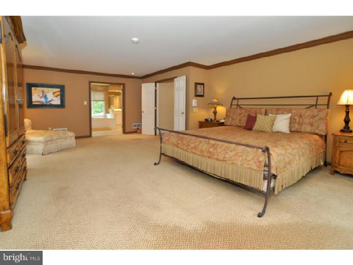 HUNTINGDON VALLEY - Residential