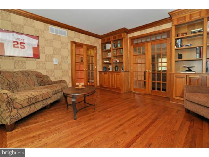 HUNTINGDON VALLEY - Residential