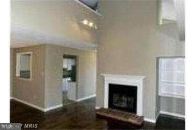 THE OAKTON - Residential Lease