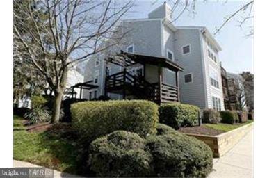 THE OAKTON - Residential Lease