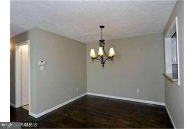 THE OAKTON - Residential Lease