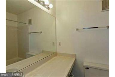 THE OAKTON - Residential Lease