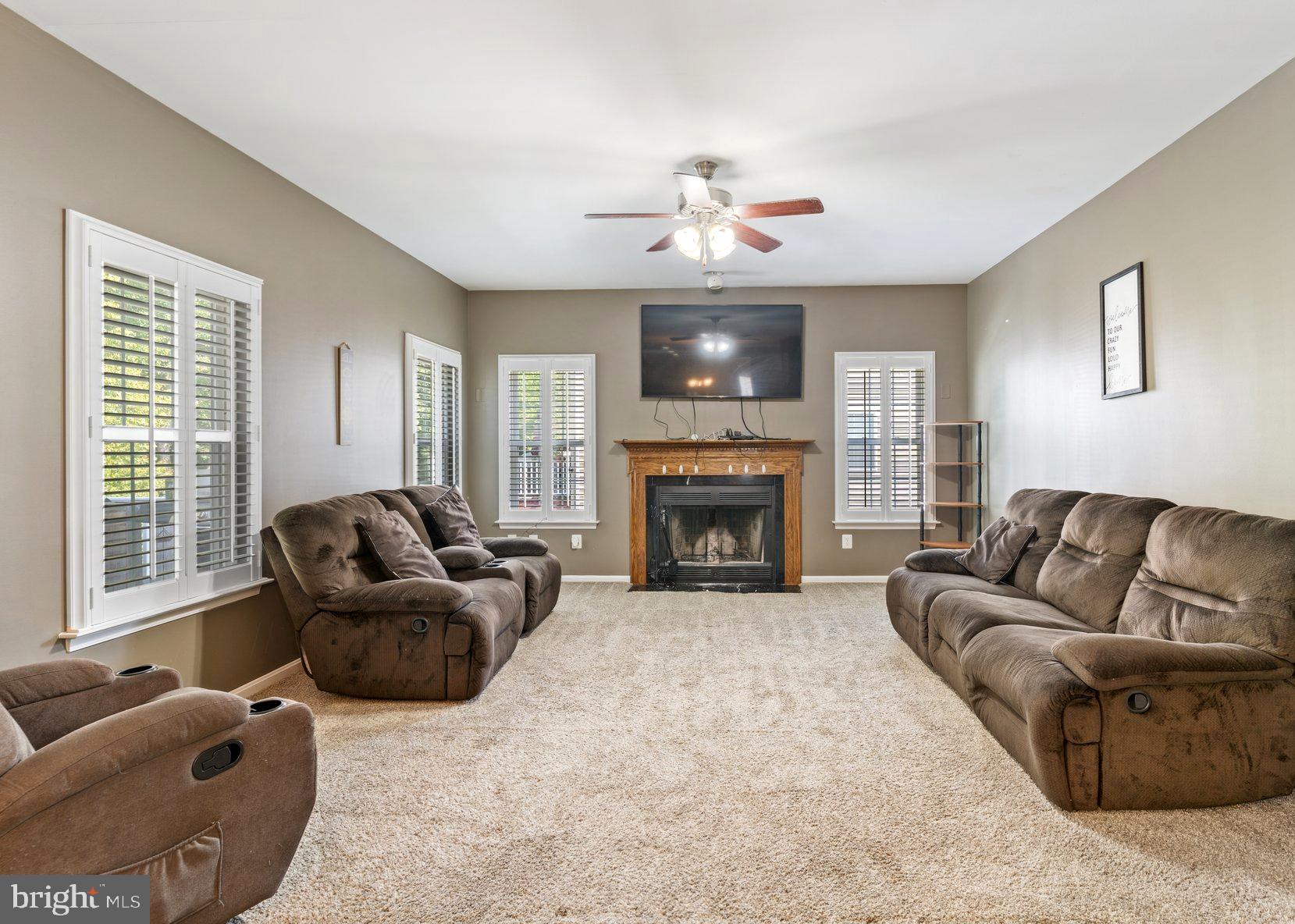 PEMBROOKE - Residential