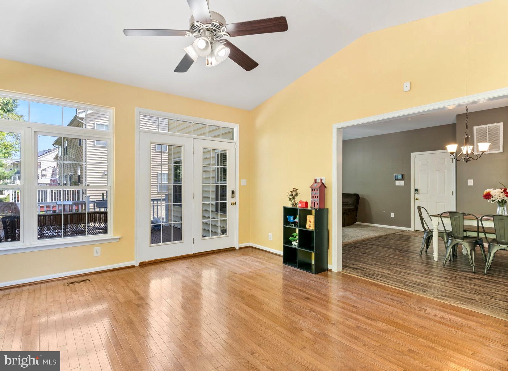 PEMBROOKE - Residential