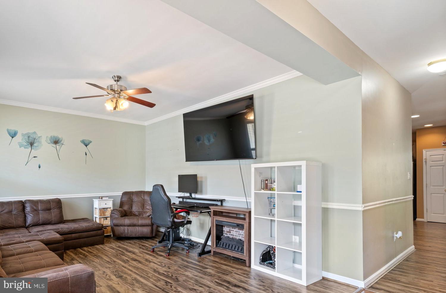 PEMBROOKE - Residential