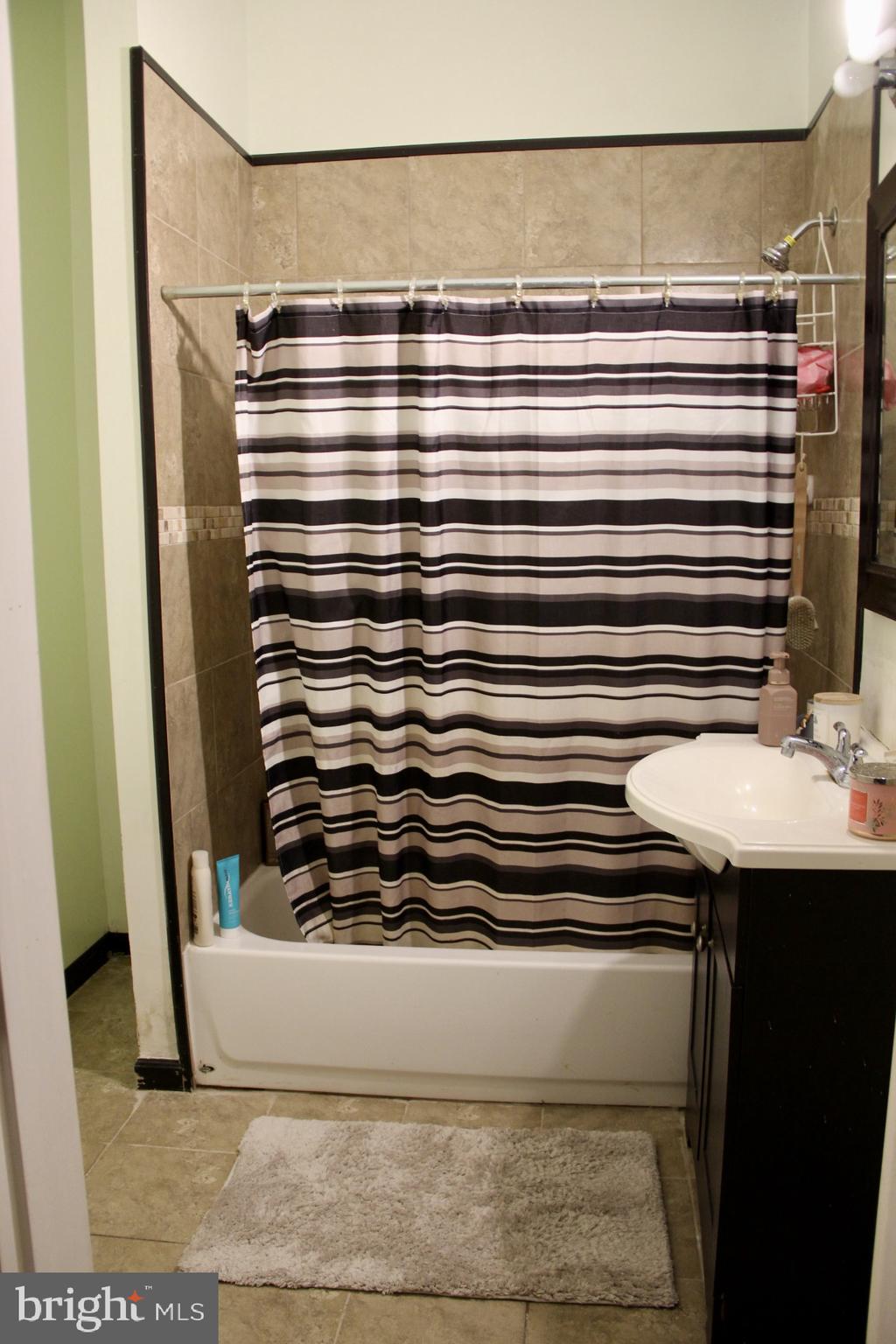 NEW HOPE - Residential Lease