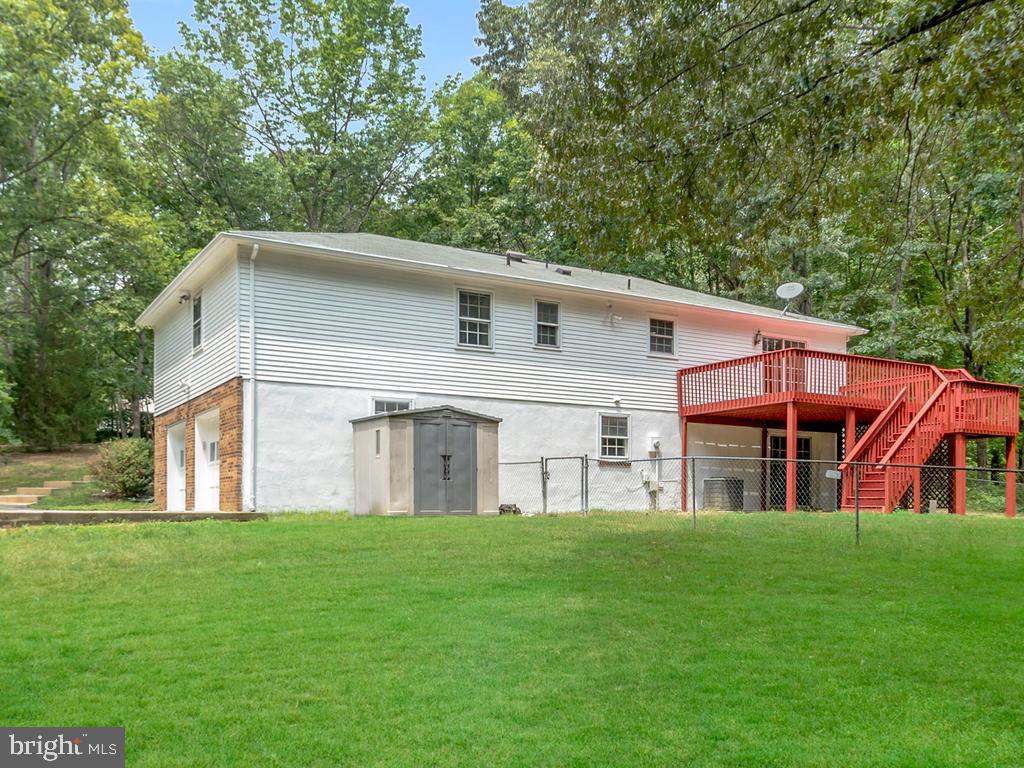 ROLLING HILLS - Residential