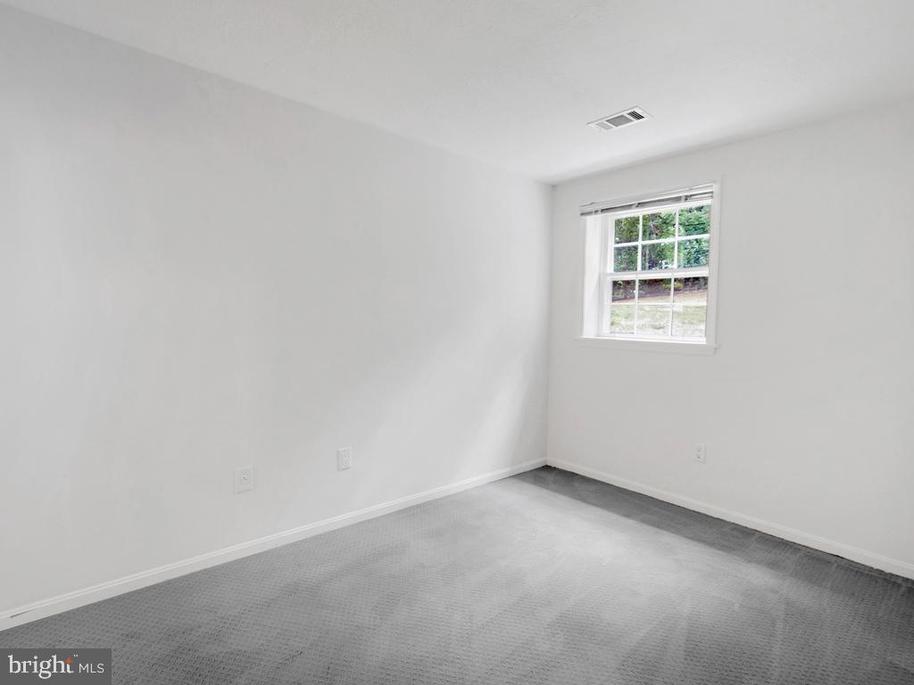 ROLLING HILLS - Residential