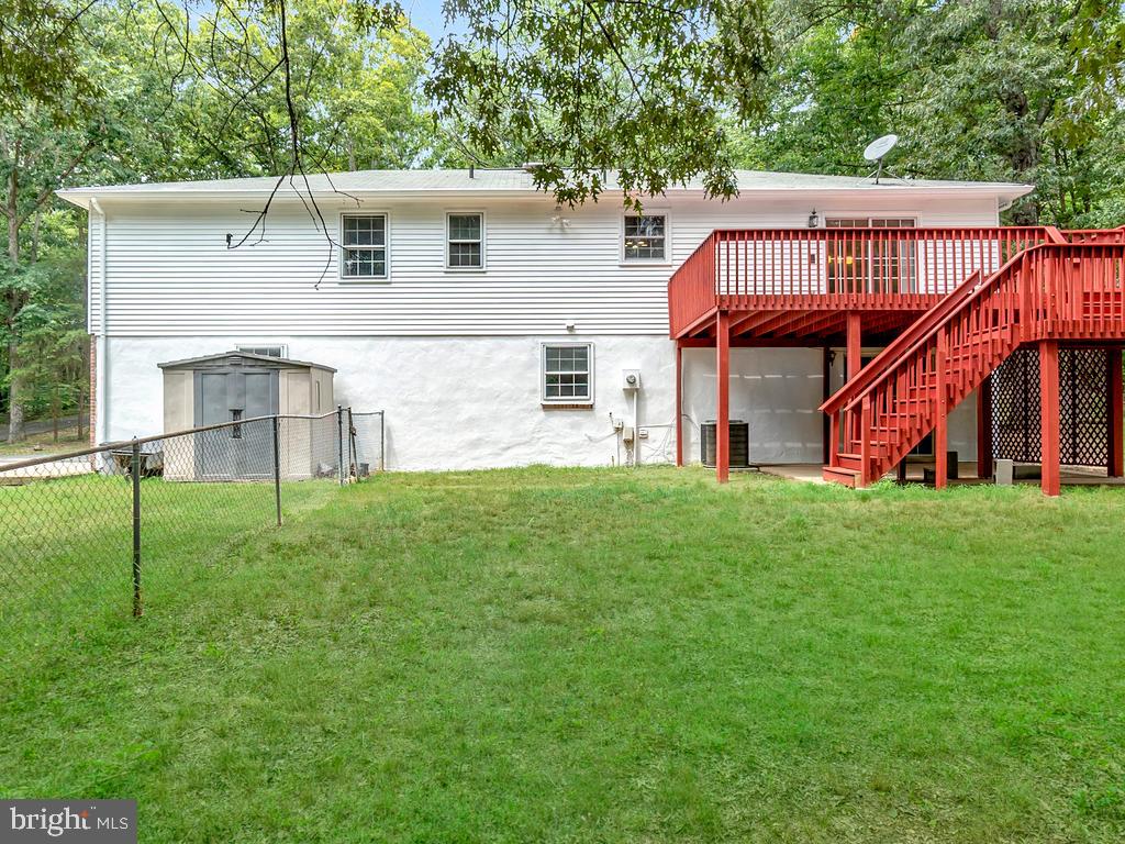 ROLLING HILLS - Residential