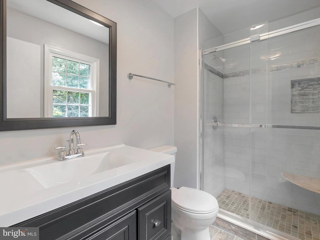 ROLLING HILLS - Residential