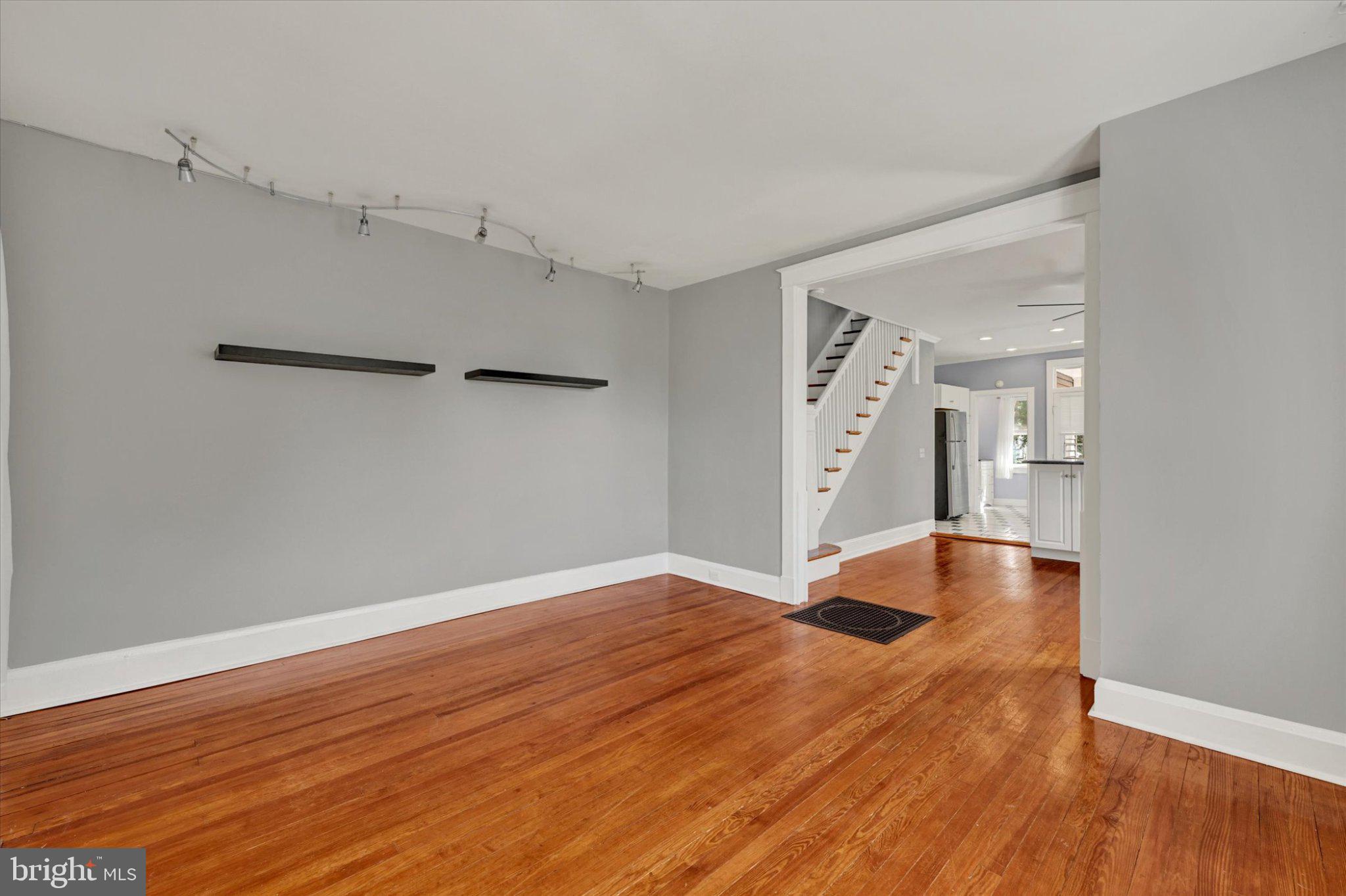 332 RIDGE AVENUE