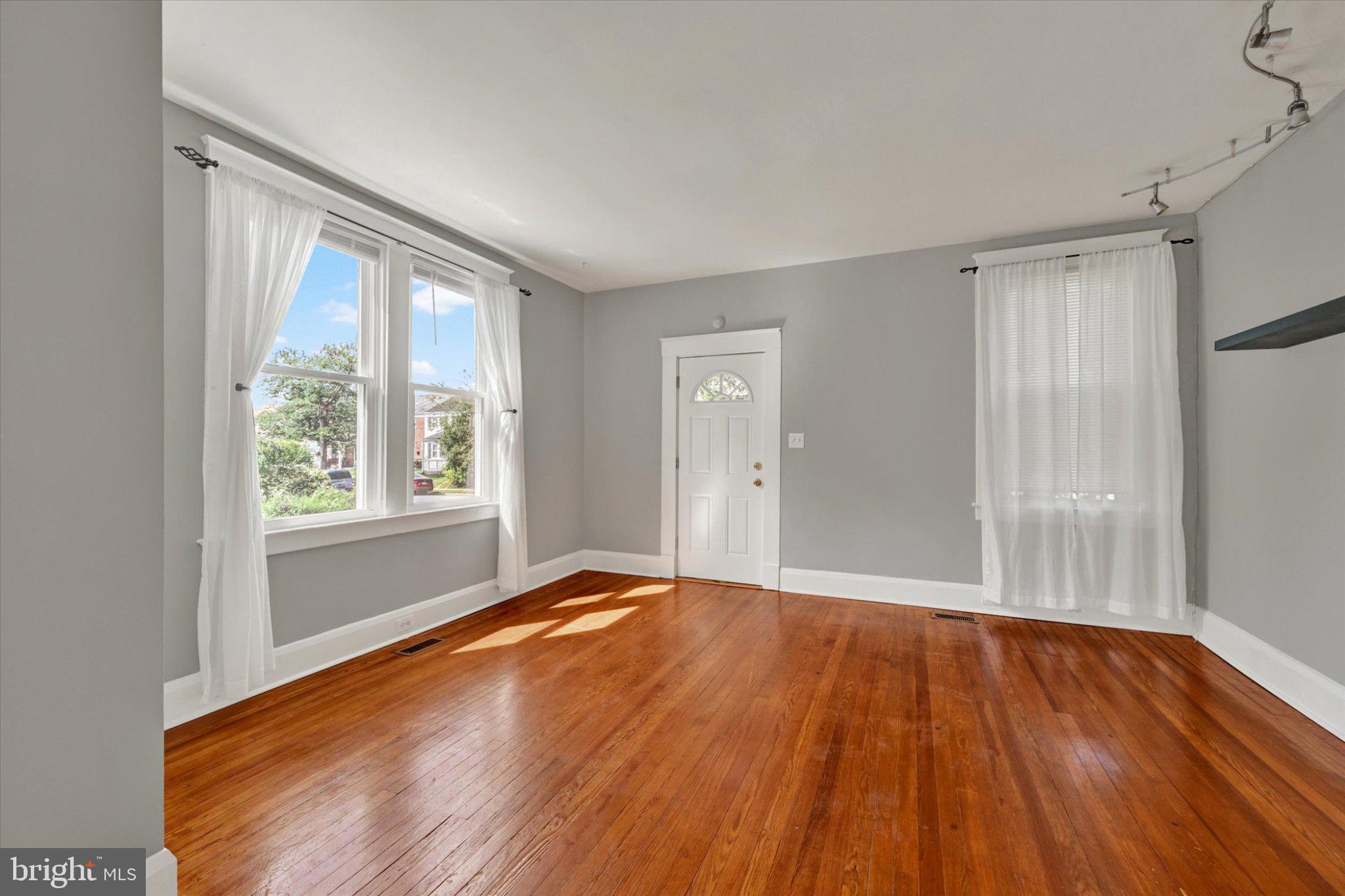332 RIDGE AVENUE