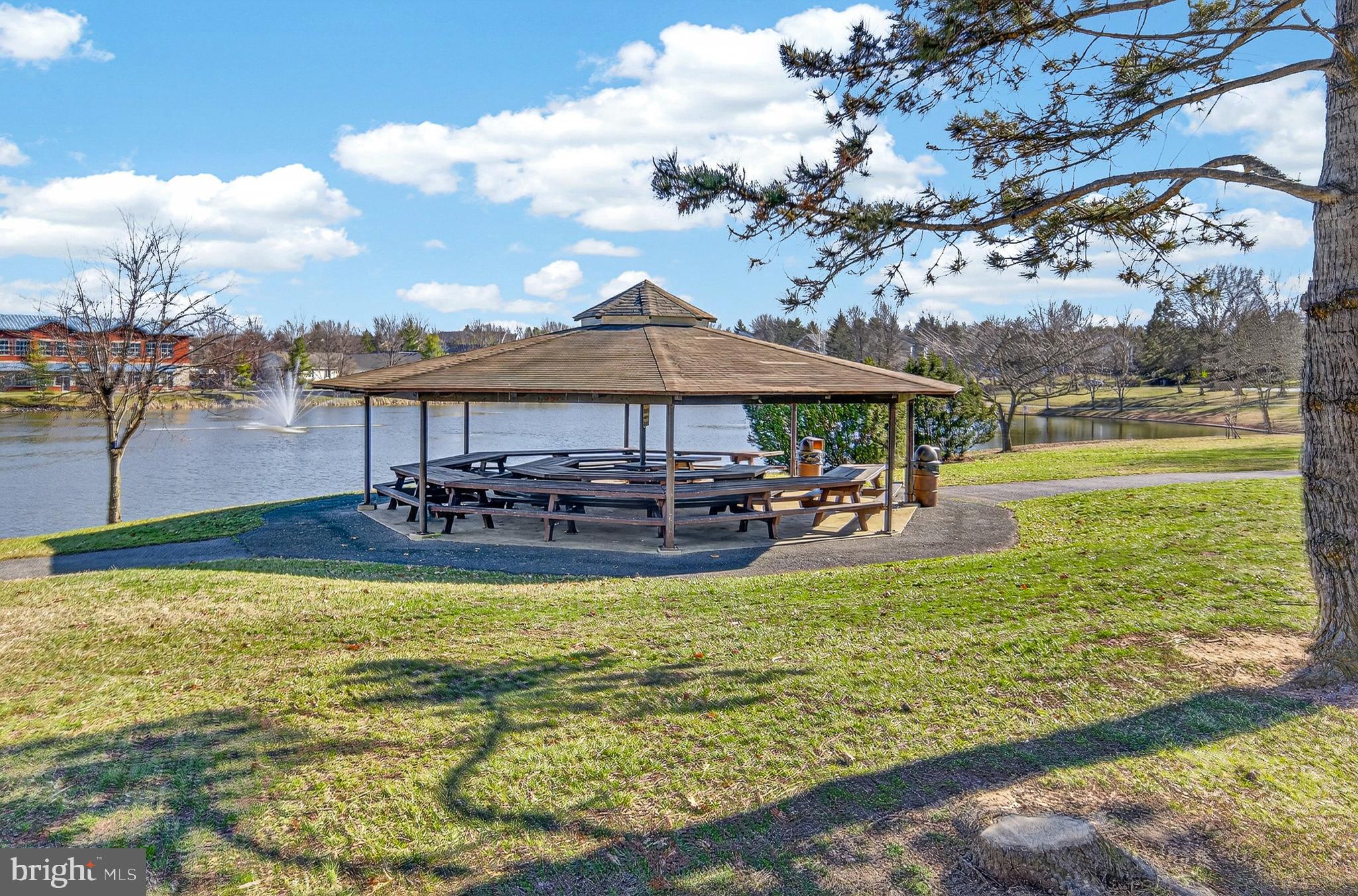 WHITTIER POND - Residential