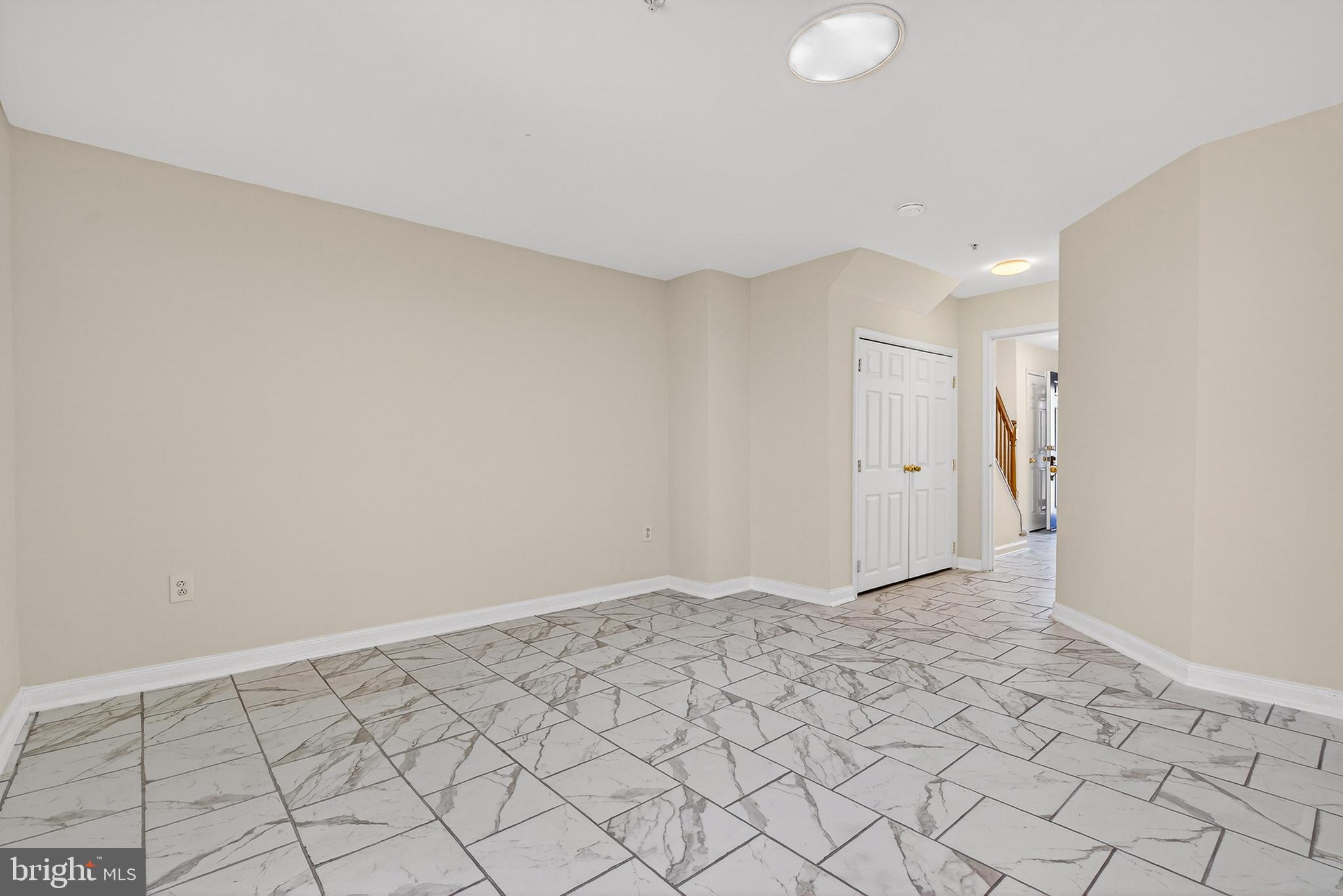 WHITTIER POND - Residential