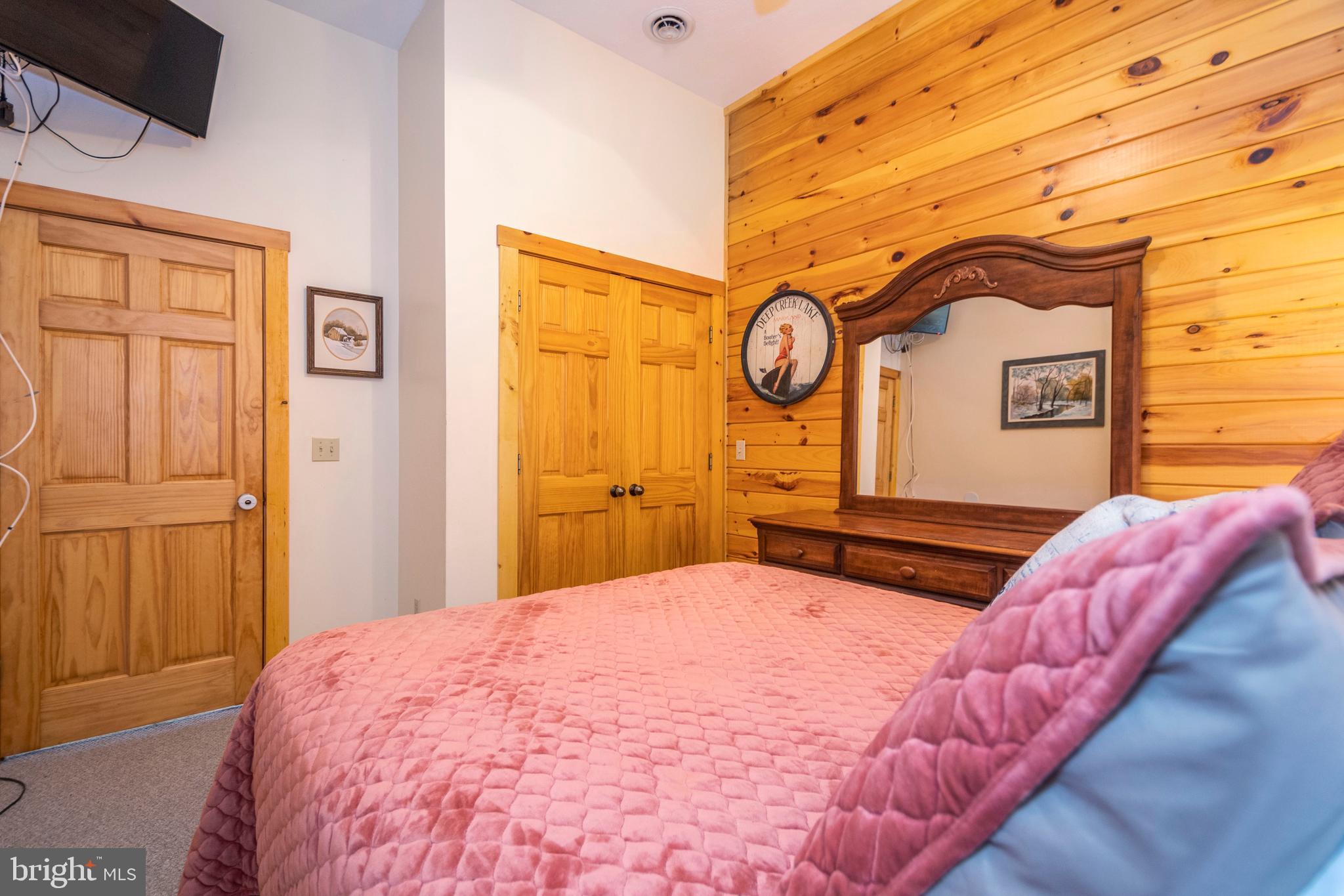 CEDAR SHORES - Residential