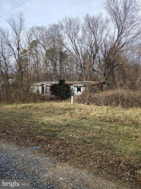 381 REDWOOD DRIVE RILEYVILLE VA 22650