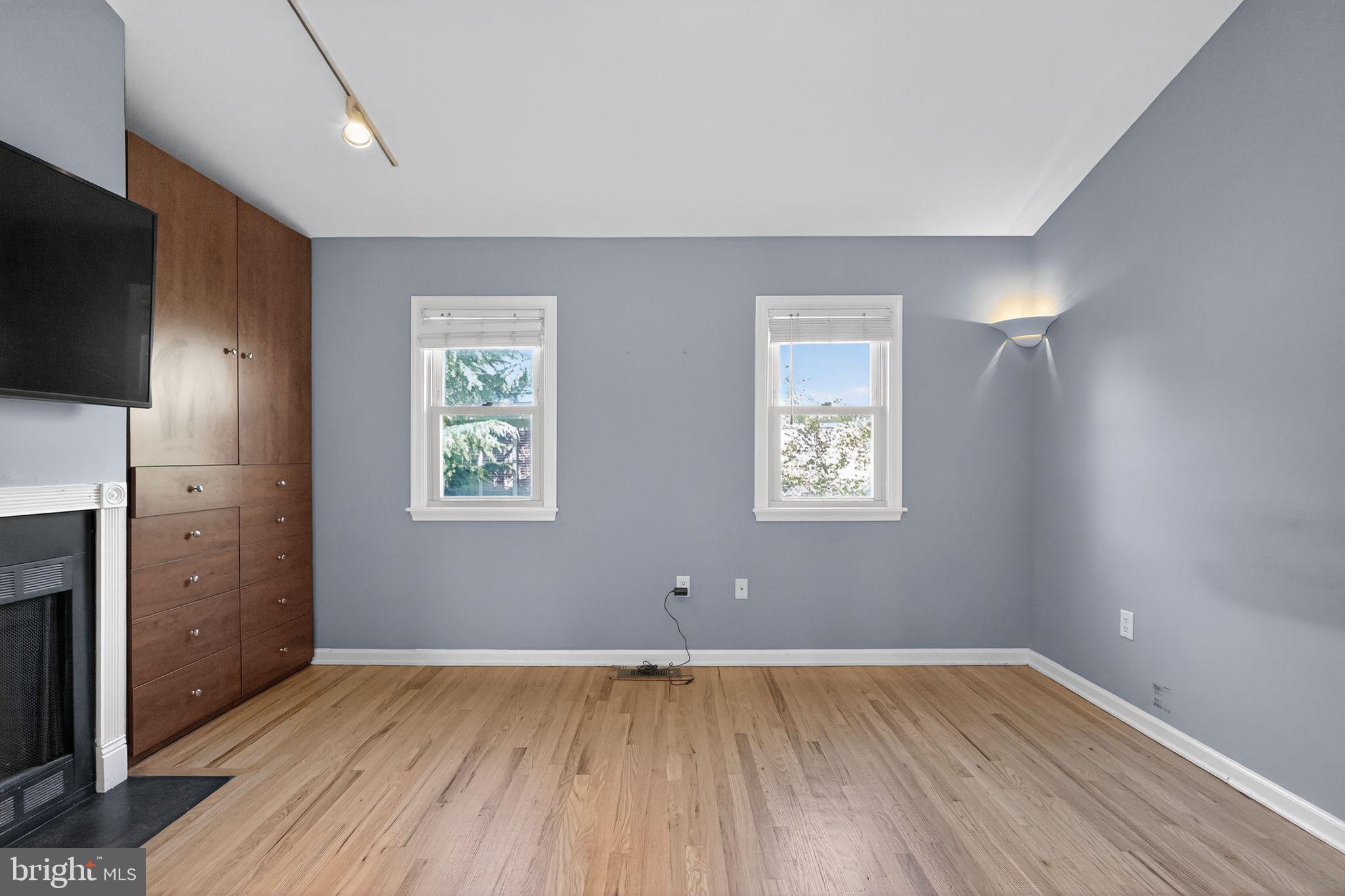 GRADUATE HOSPITAL - Residential