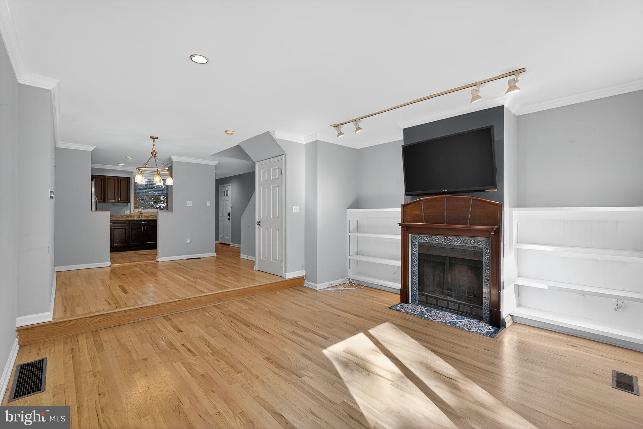 GRADUATE HOSPITAL - Residential