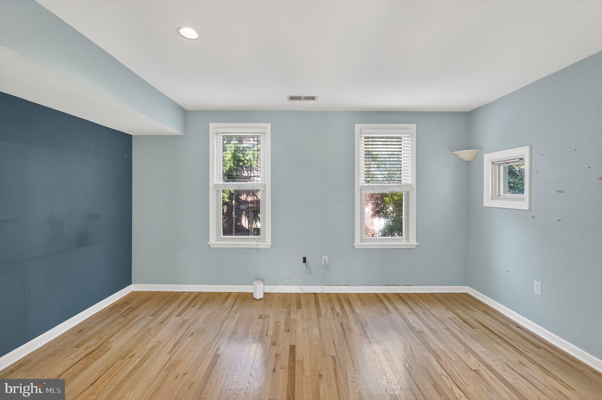 GRADUATE HOSPITAL - Residential