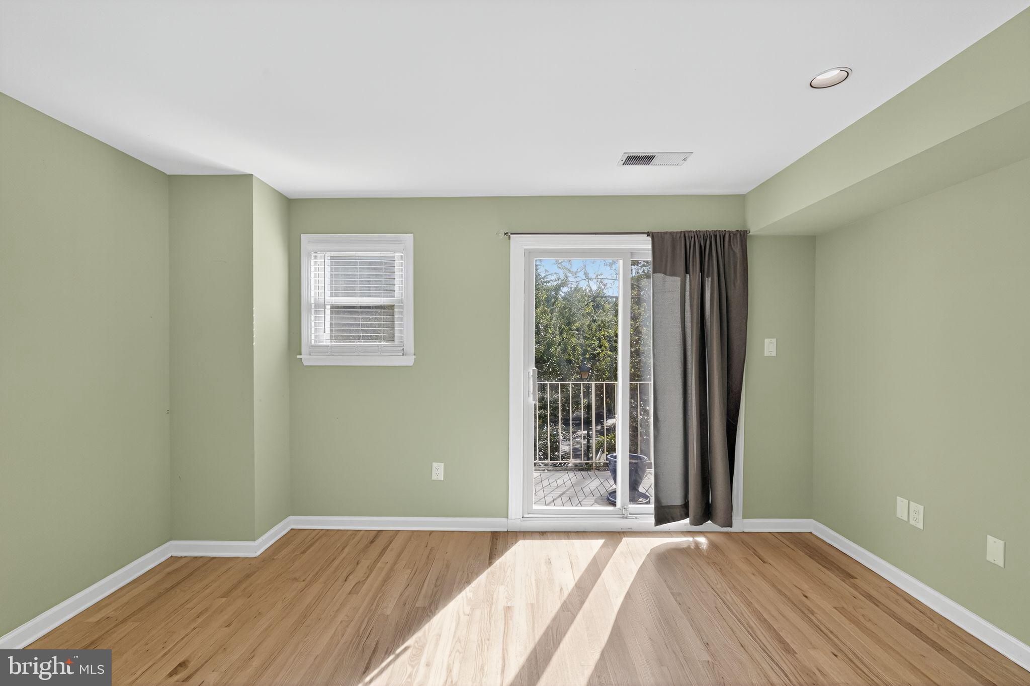 GRADUATE HOSPITAL - Residential