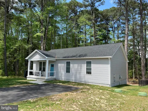 520 Glebe Road S, Montross, VA MLS: VAWE2008862