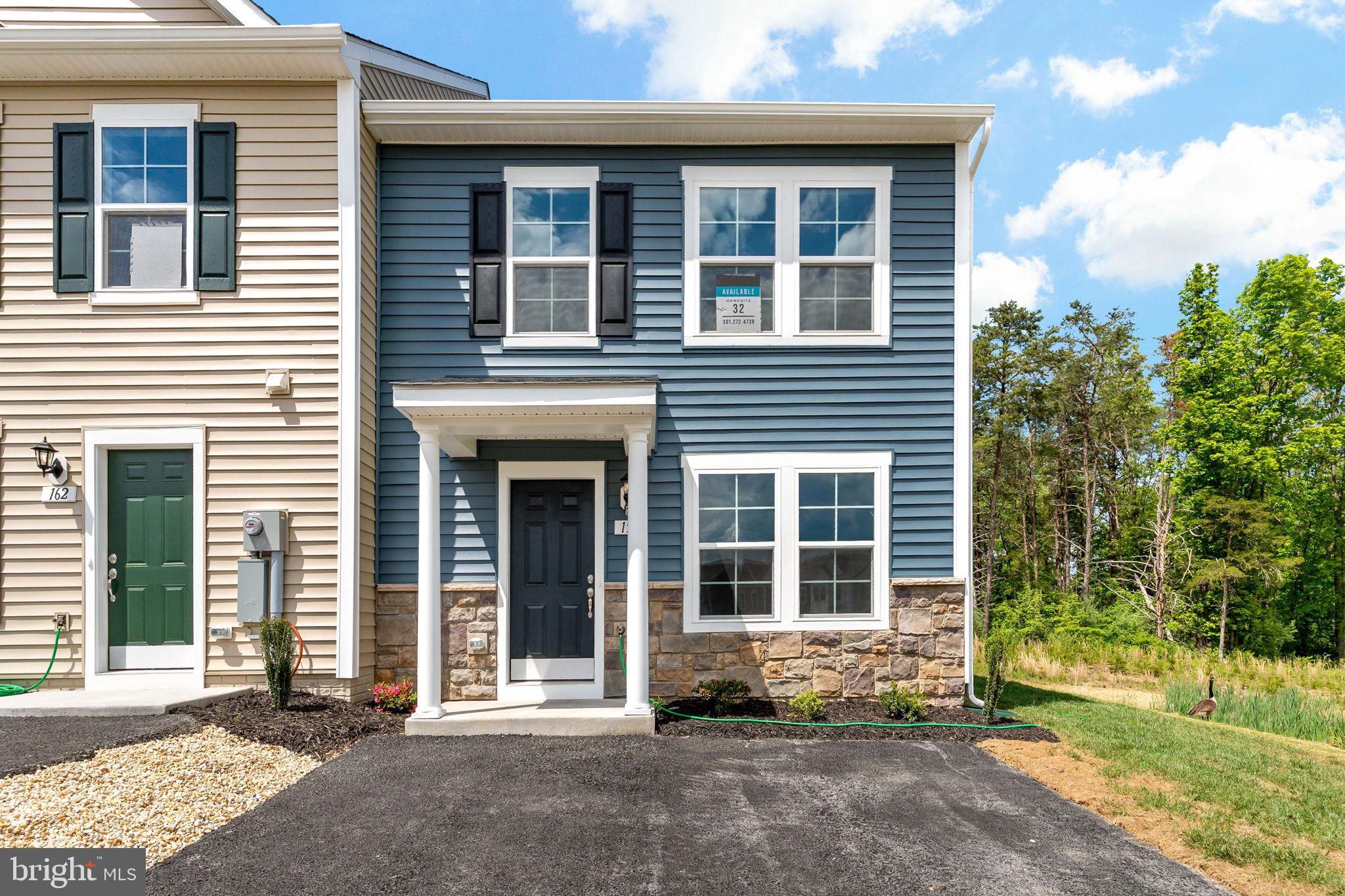 WHISPERING PINES - Residential