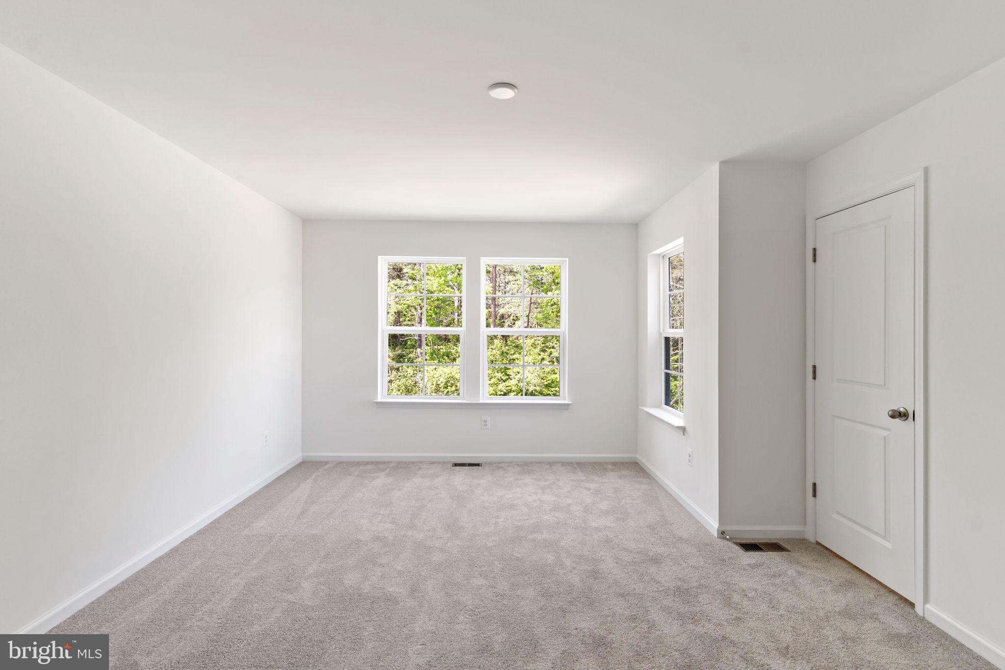 WHISPERING PINES - Residential