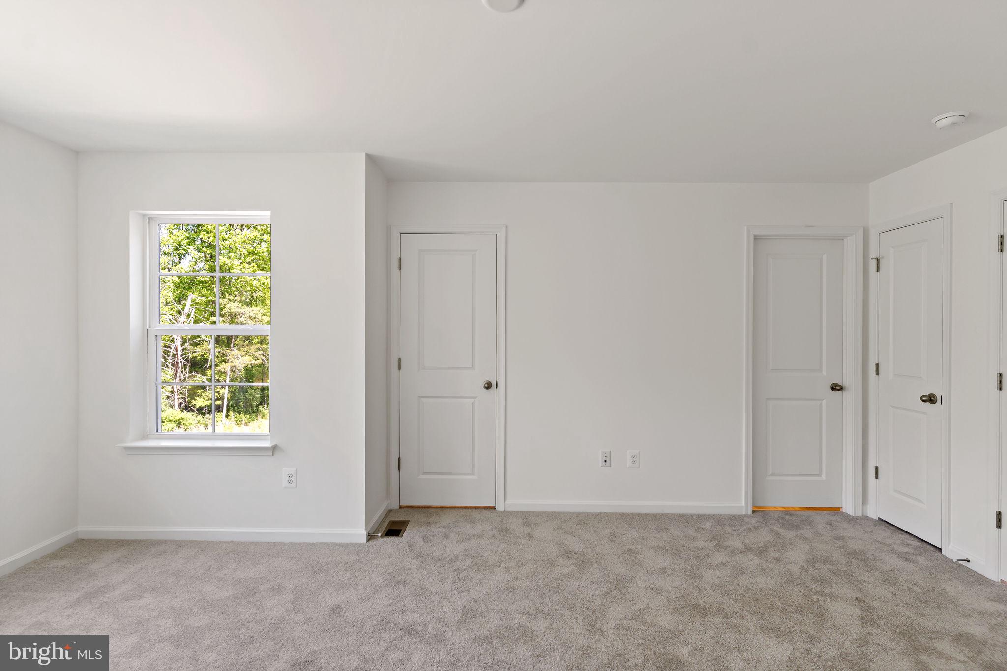 WHISPERING PINES - Residential