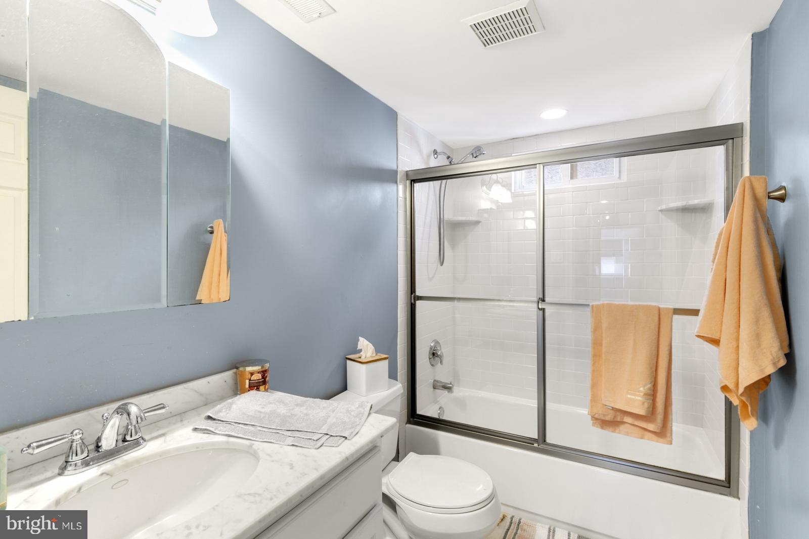 PENNSPORT - Residential Lease