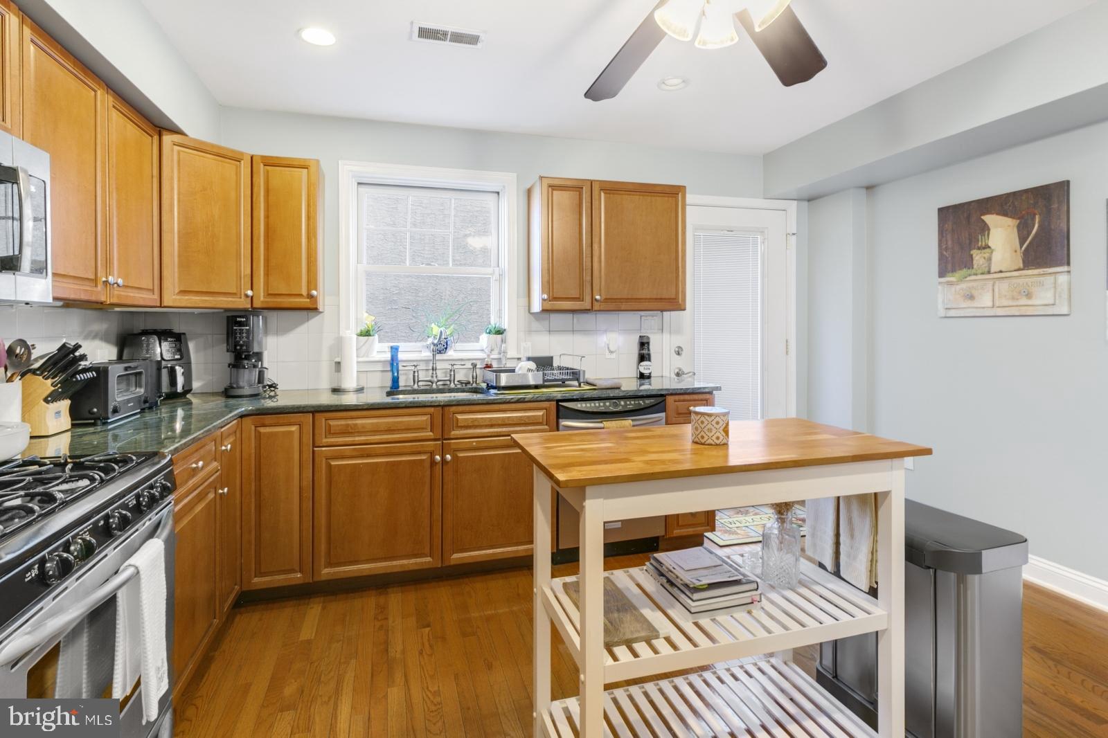 PENNSPORT - Residential Lease