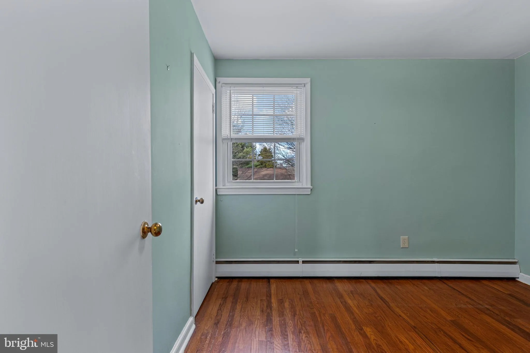 Devon, Pennsylvania 19333, United States, 3 Bedrooms Bedrooms, ,2 BathroomsBathrooms,Residential,Contingent,249667