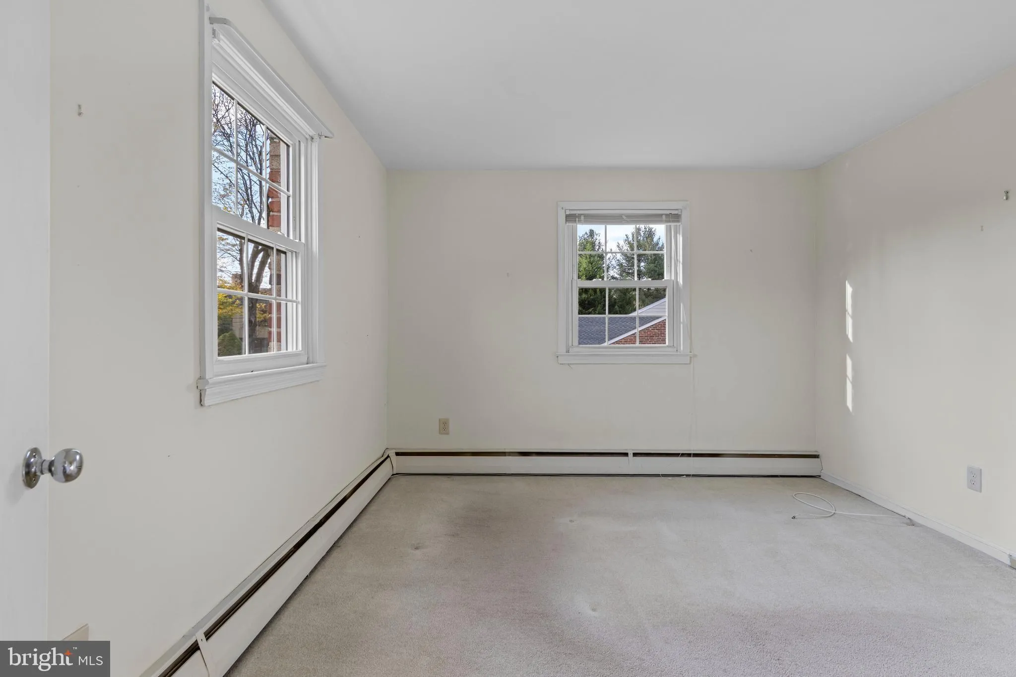 Devon, Pennsylvania 19333, United States, 3 Bedrooms Bedrooms, ,2 BathroomsBathrooms,Residential,Contingent,249667