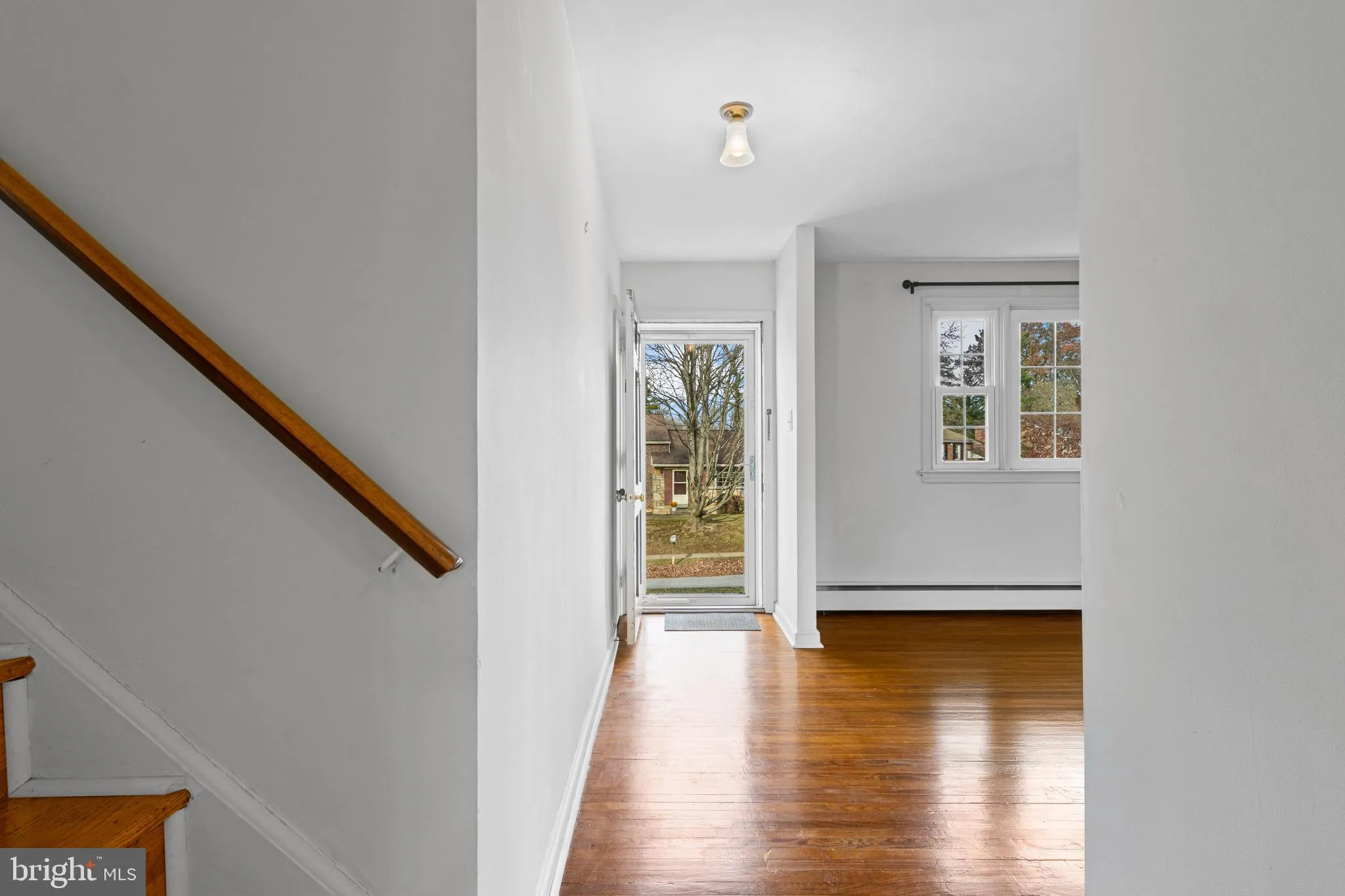 Devon, Pennsylvania 19333, United States, 3 Bedrooms Bedrooms, ,2 BathroomsBathrooms,Residential,Contingent,249667