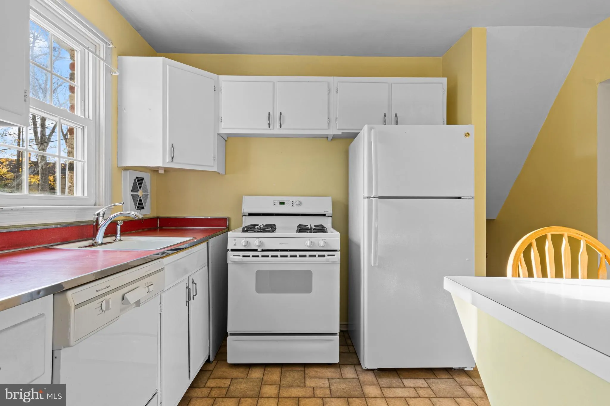 Devon, Pennsylvania 19333, United States, 3 Bedrooms Bedrooms, ,2 BathroomsBathrooms,Residential,Contingent,249667