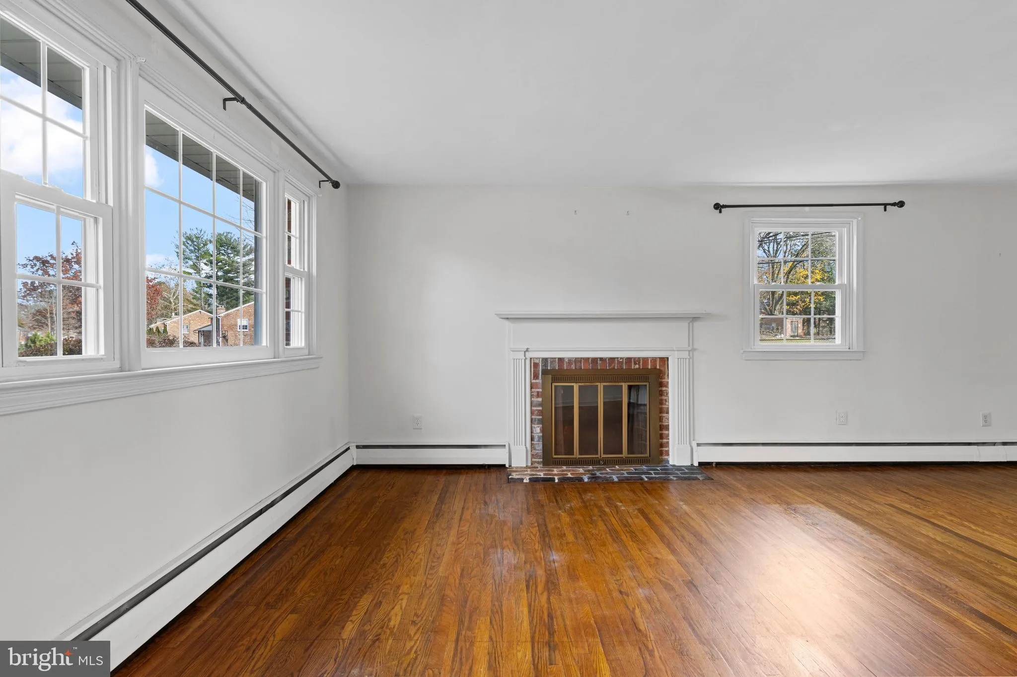 Devon, Pennsylvania 19333, United States, 3 Bedrooms Bedrooms, ,2 BathroomsBathrooms,Residential,Contingent,249667