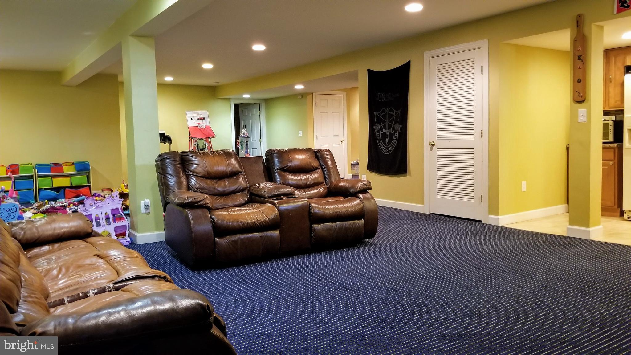 POWELLS LANDING - Residential Lease