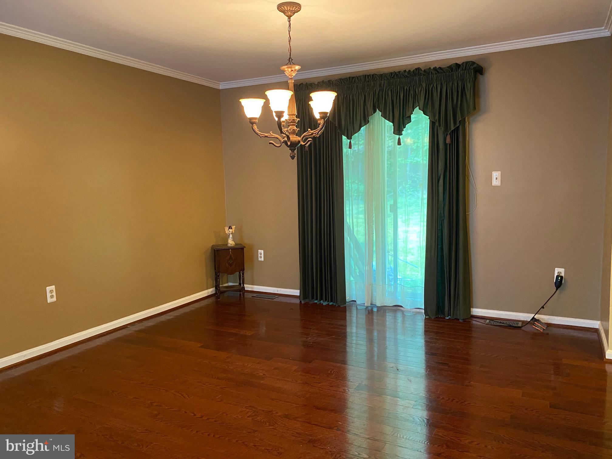 MARLTON - Residential