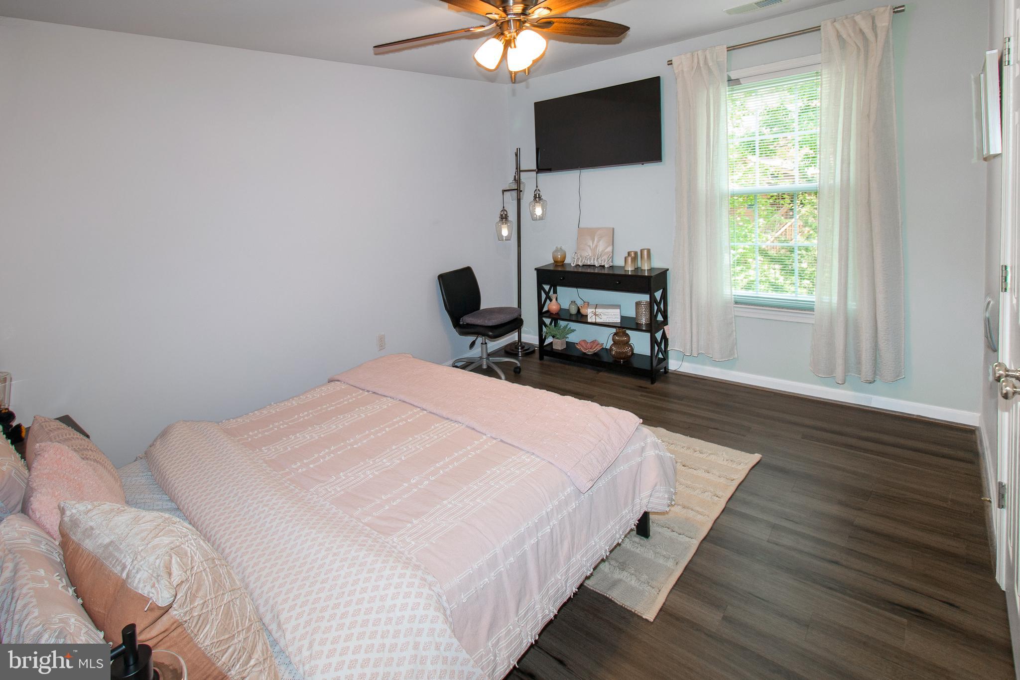 CLIFTON FARM - Residential