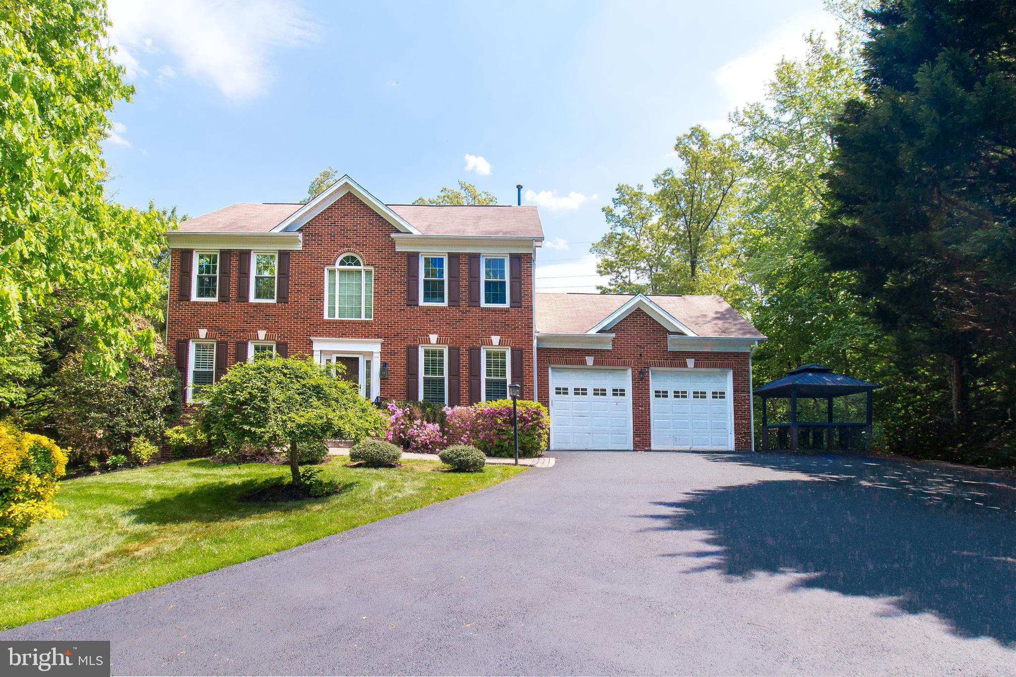 CLIFTON FARM - Residential