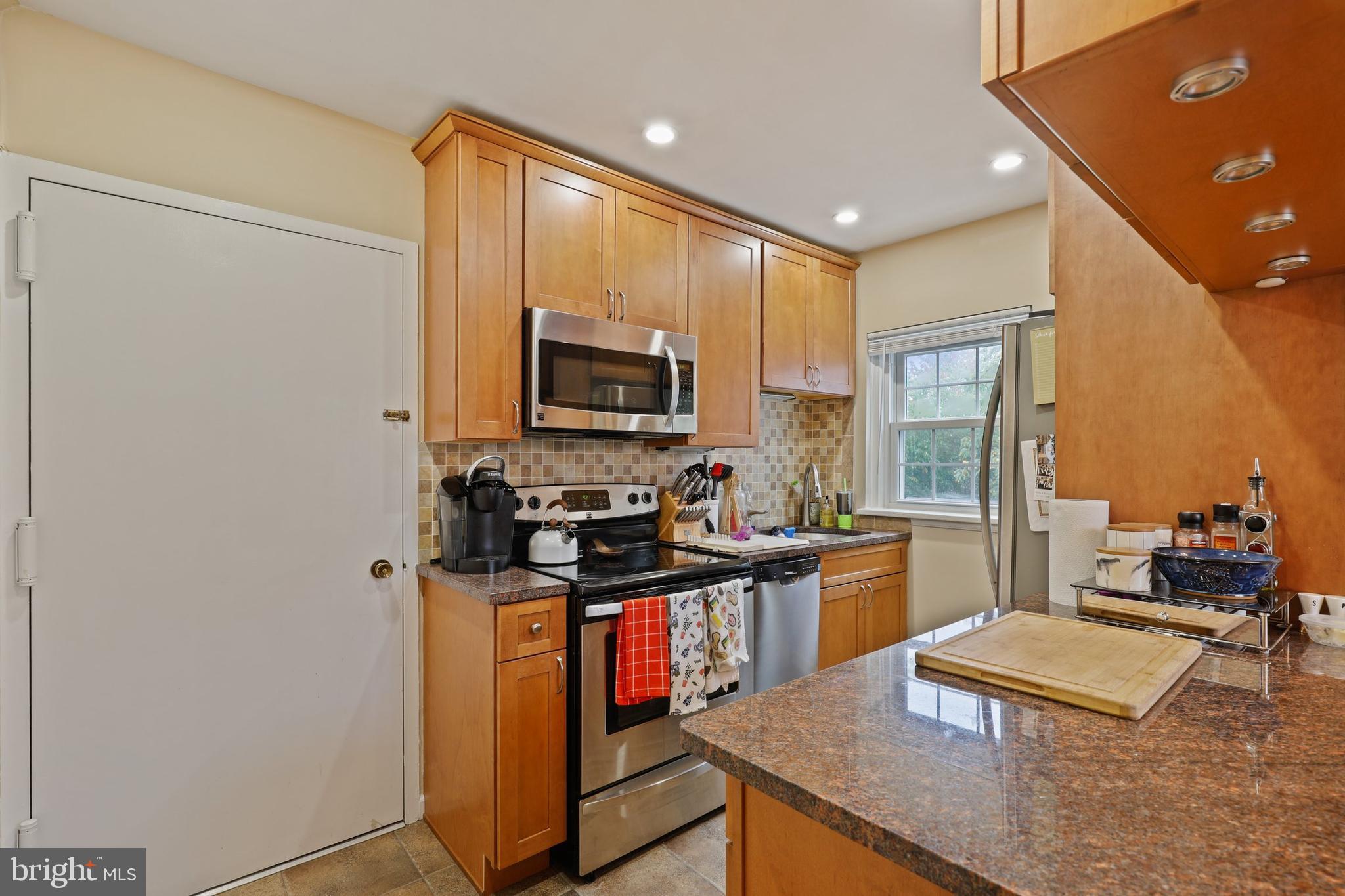 FAIRLINGTON COMMONS - Residential
