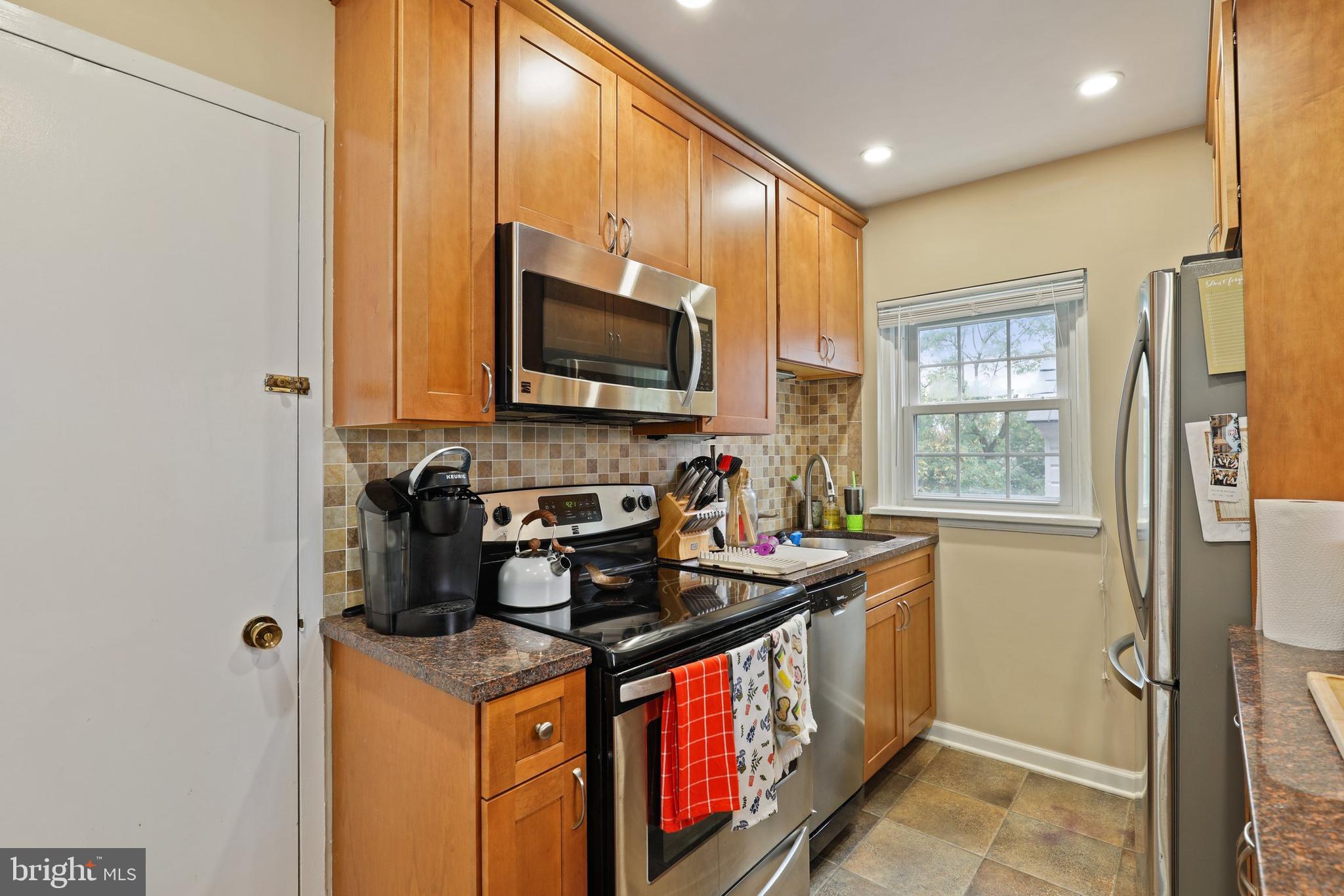 FAIRLINGTON COMMONS - Residential
