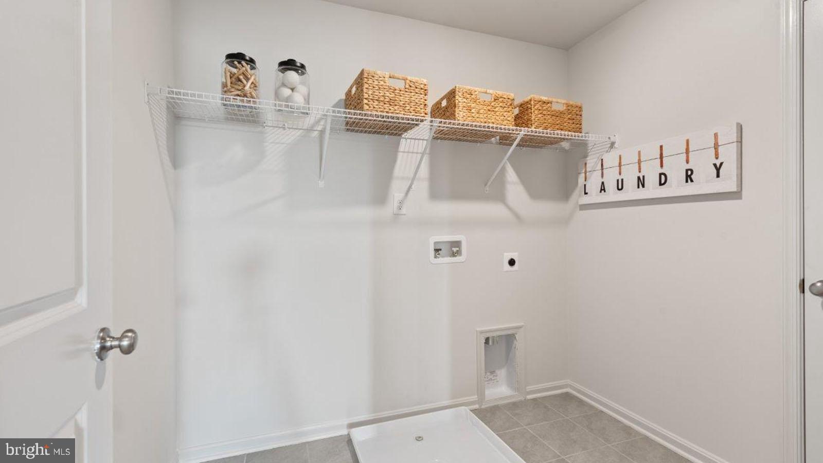 CREEKSIDE ESTATES - Residential