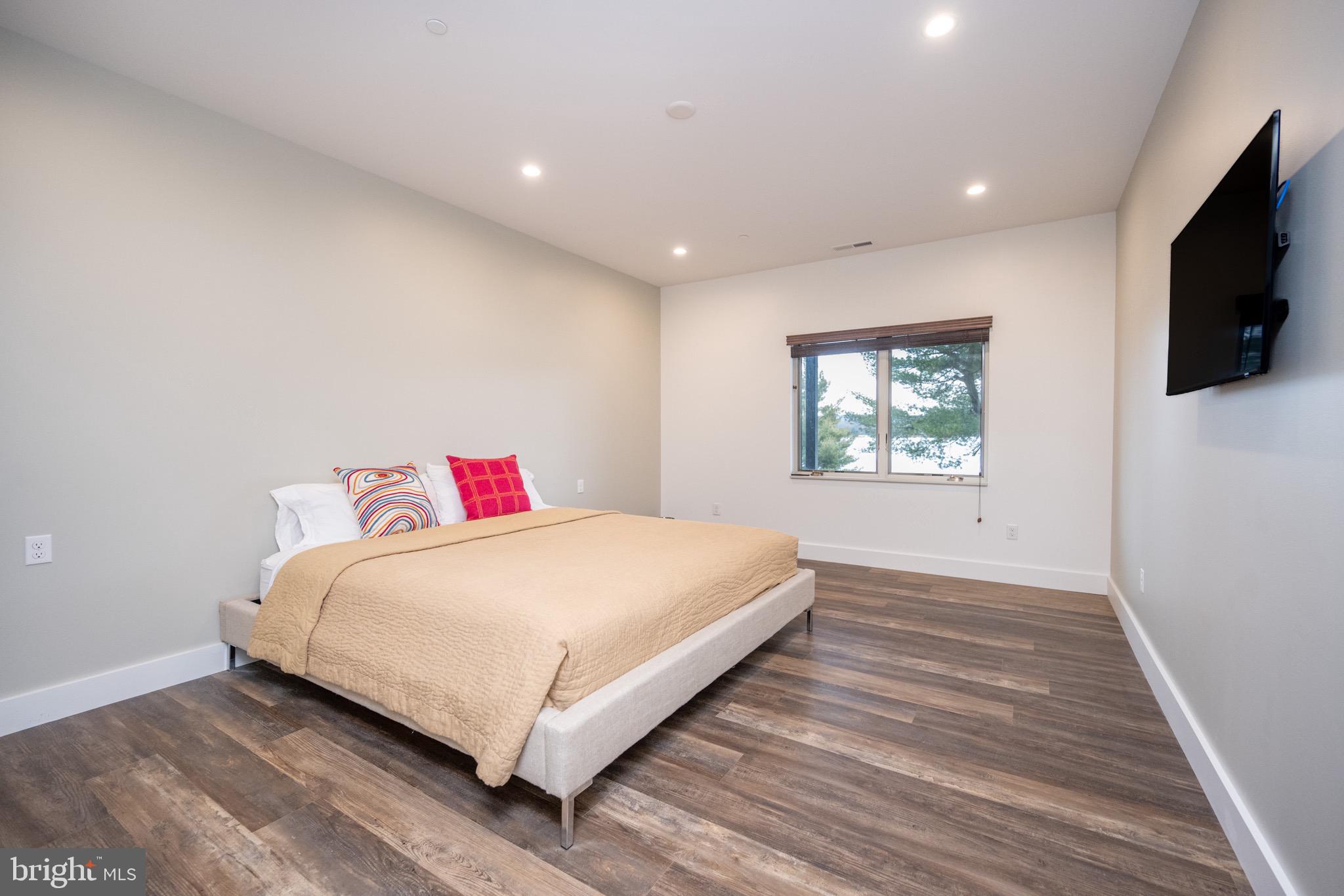 THE RESERVE AT HOLY CROSS - Residential