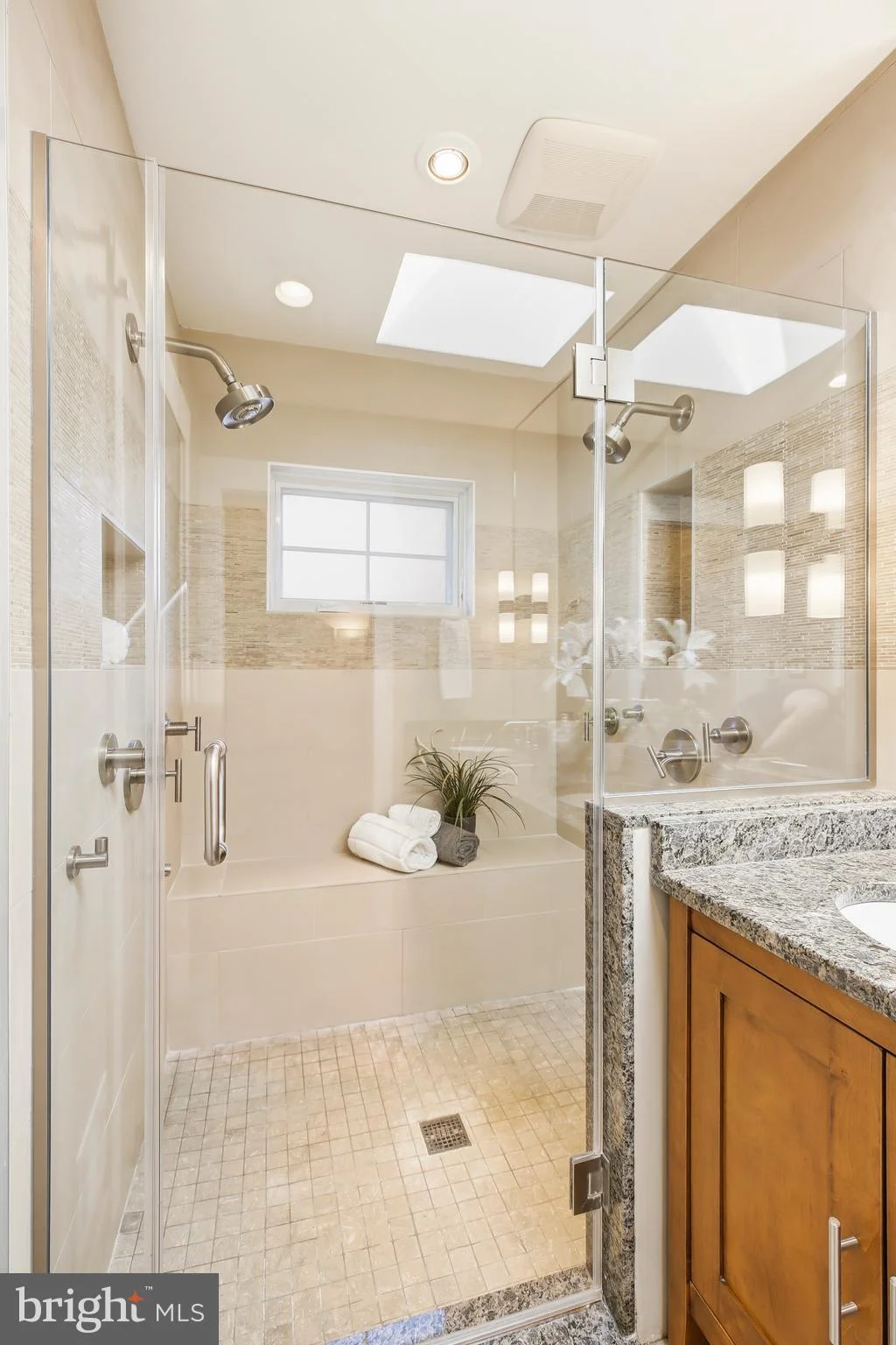 Additional image 93 of 8226 West Beach Drive NW, Washington, DC 20012