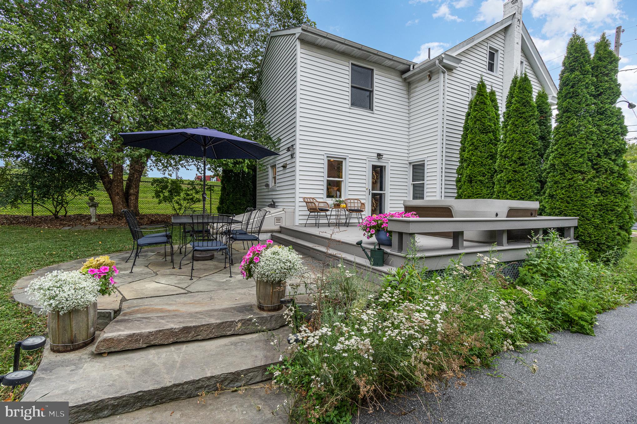 36 E COTTAGE AVENUE