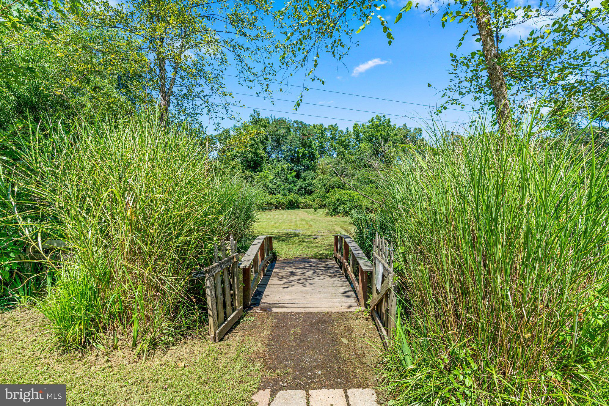 MEADOWBROOK - Residential