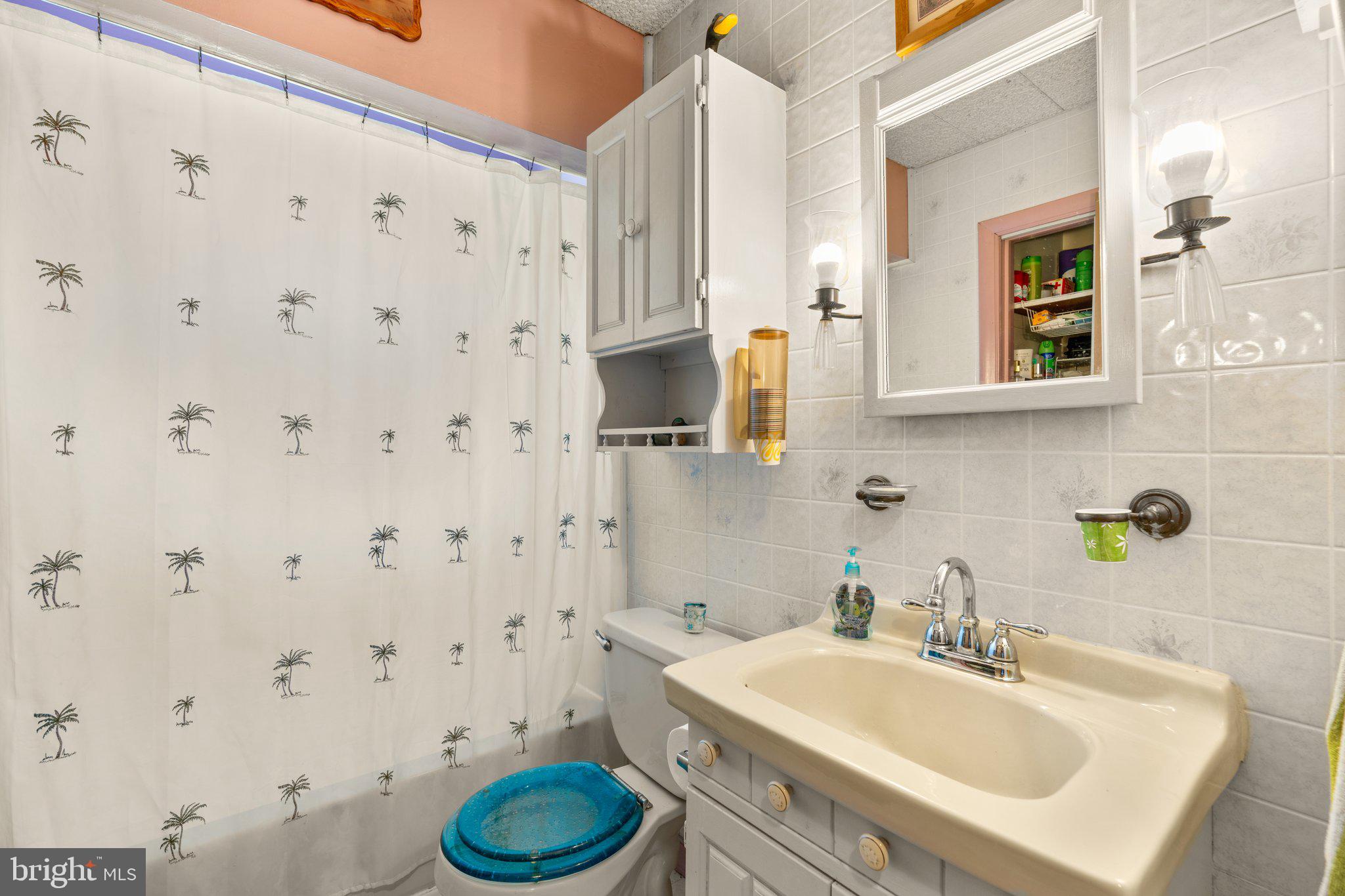 MEADOWBROOK - Residential