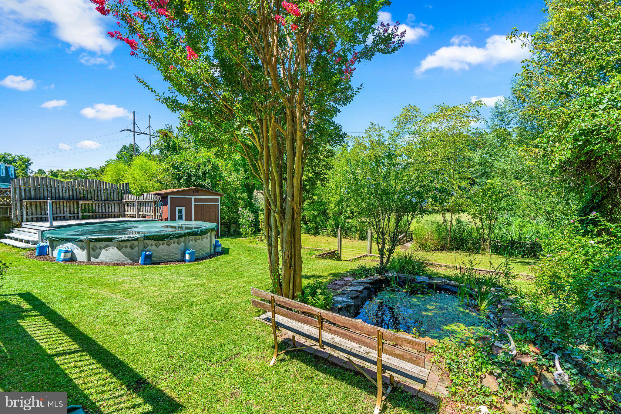 MEADOWBROOK - Residential