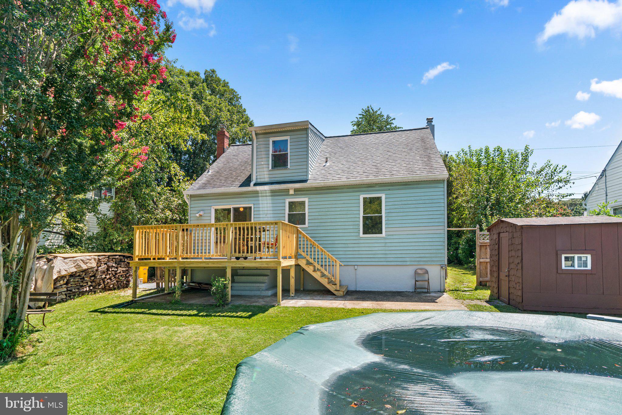 MEADOWBROOK - Residential