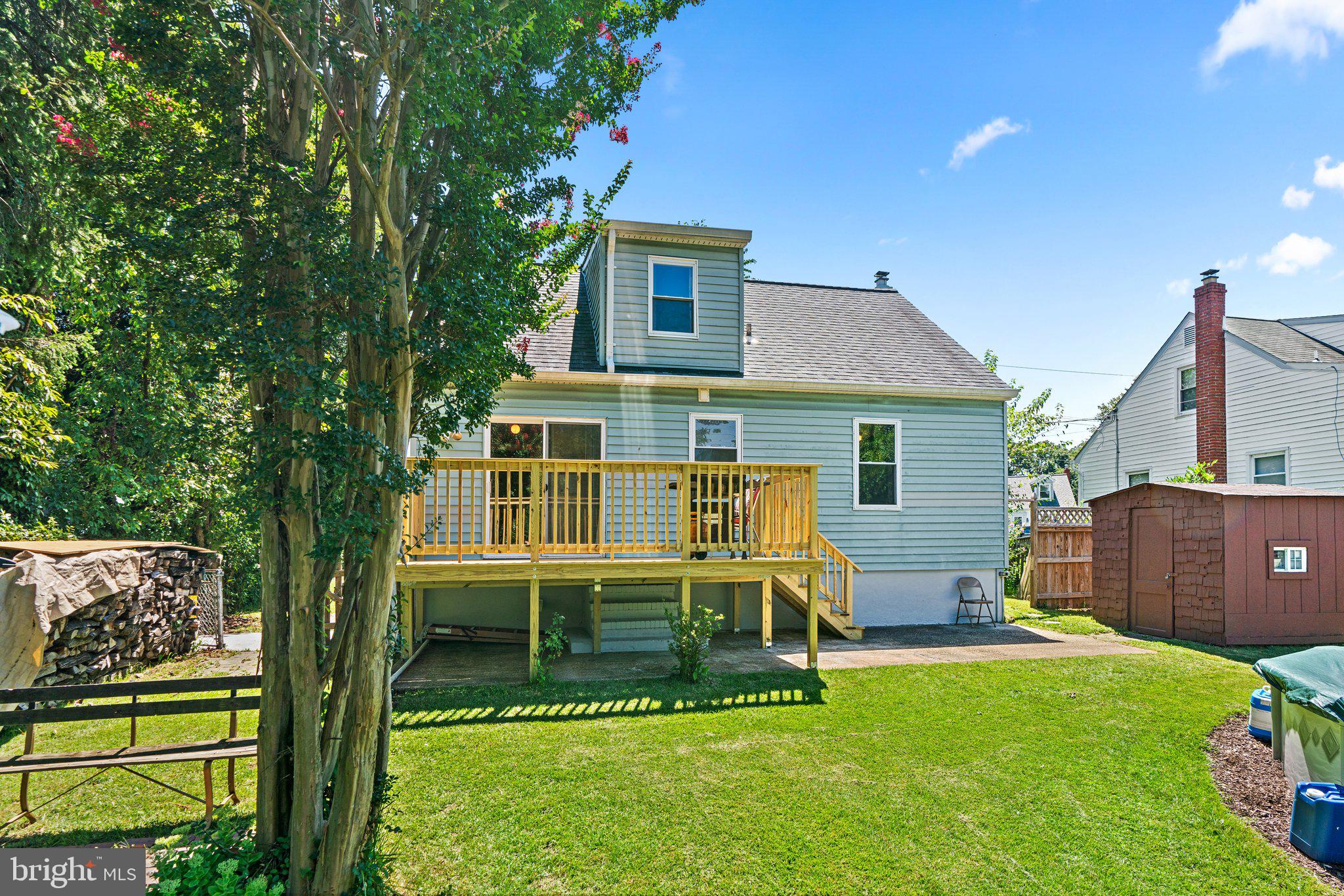 MEADOWBROOK - Residential